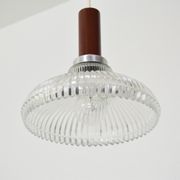 Suspension en verre du milieu du siècle années 1960