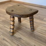 Tripod stool - trimmed feet