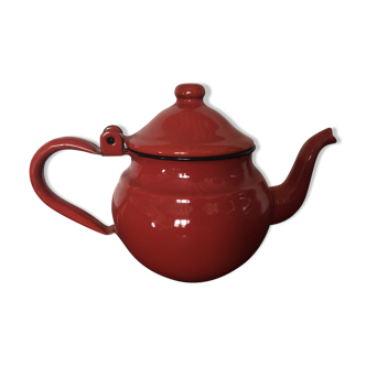 Red enamel teapot