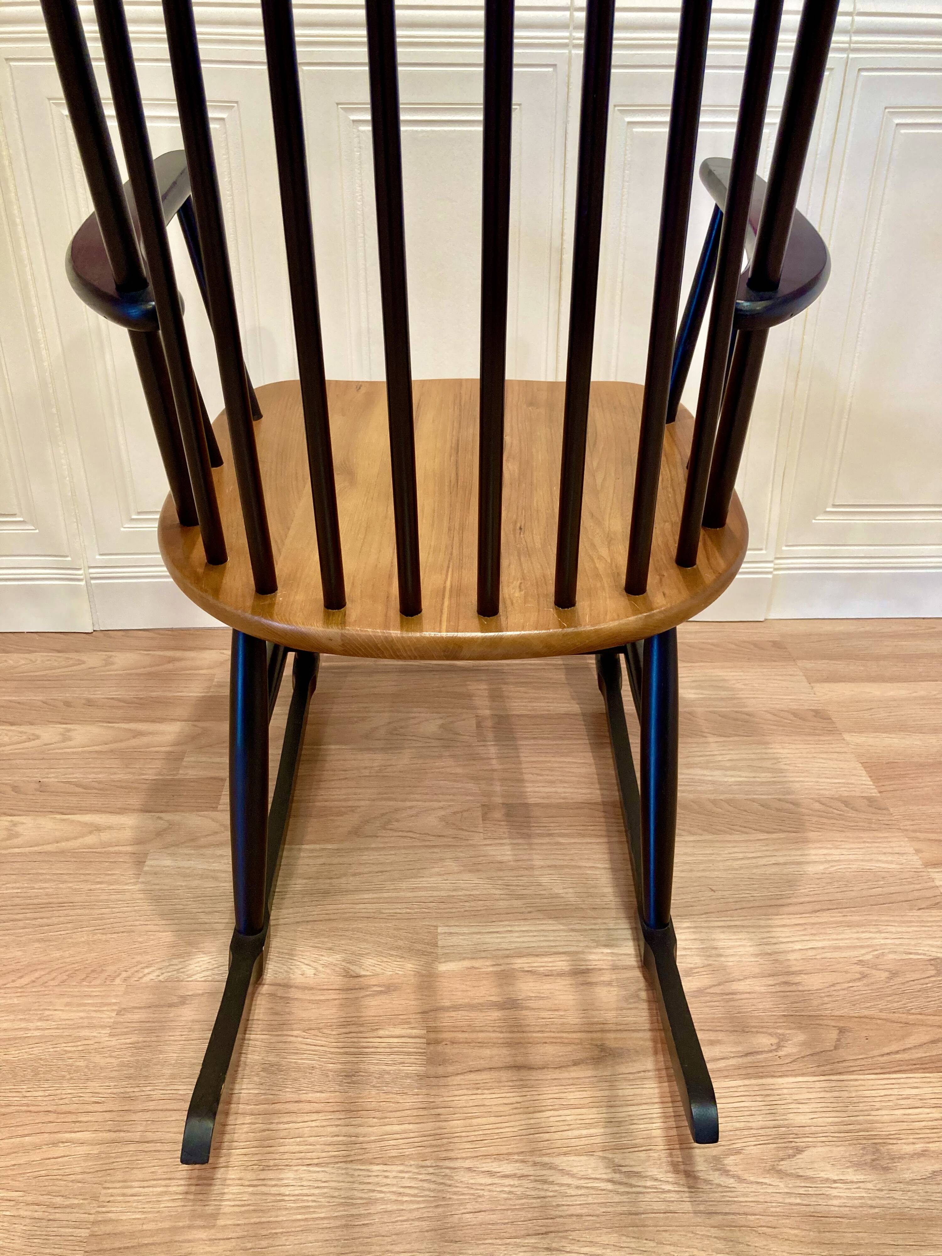 Fauteuil rocking chair design scandinave 1950 "Ilmari Tapiovaara".
