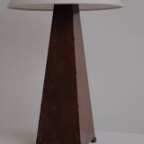 Obelisk table lamp