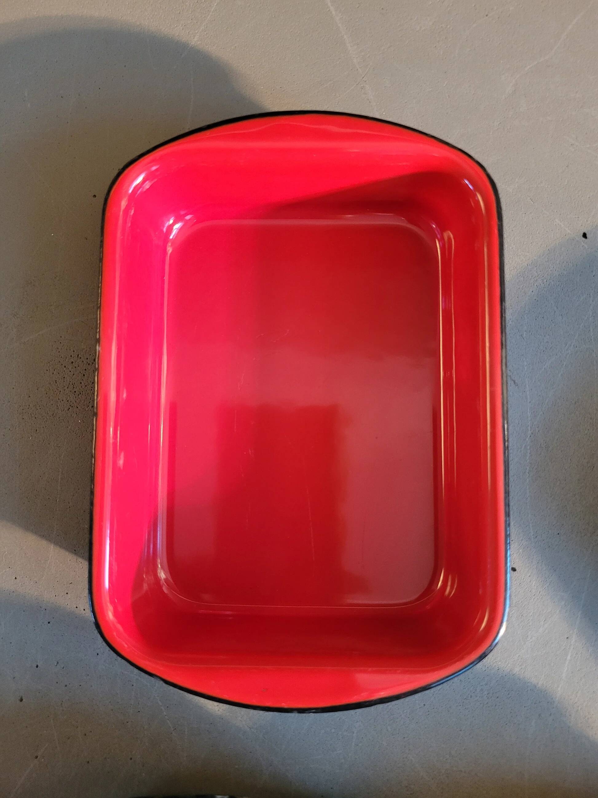 Lot de 4 raviers / plats en fonte émaillée