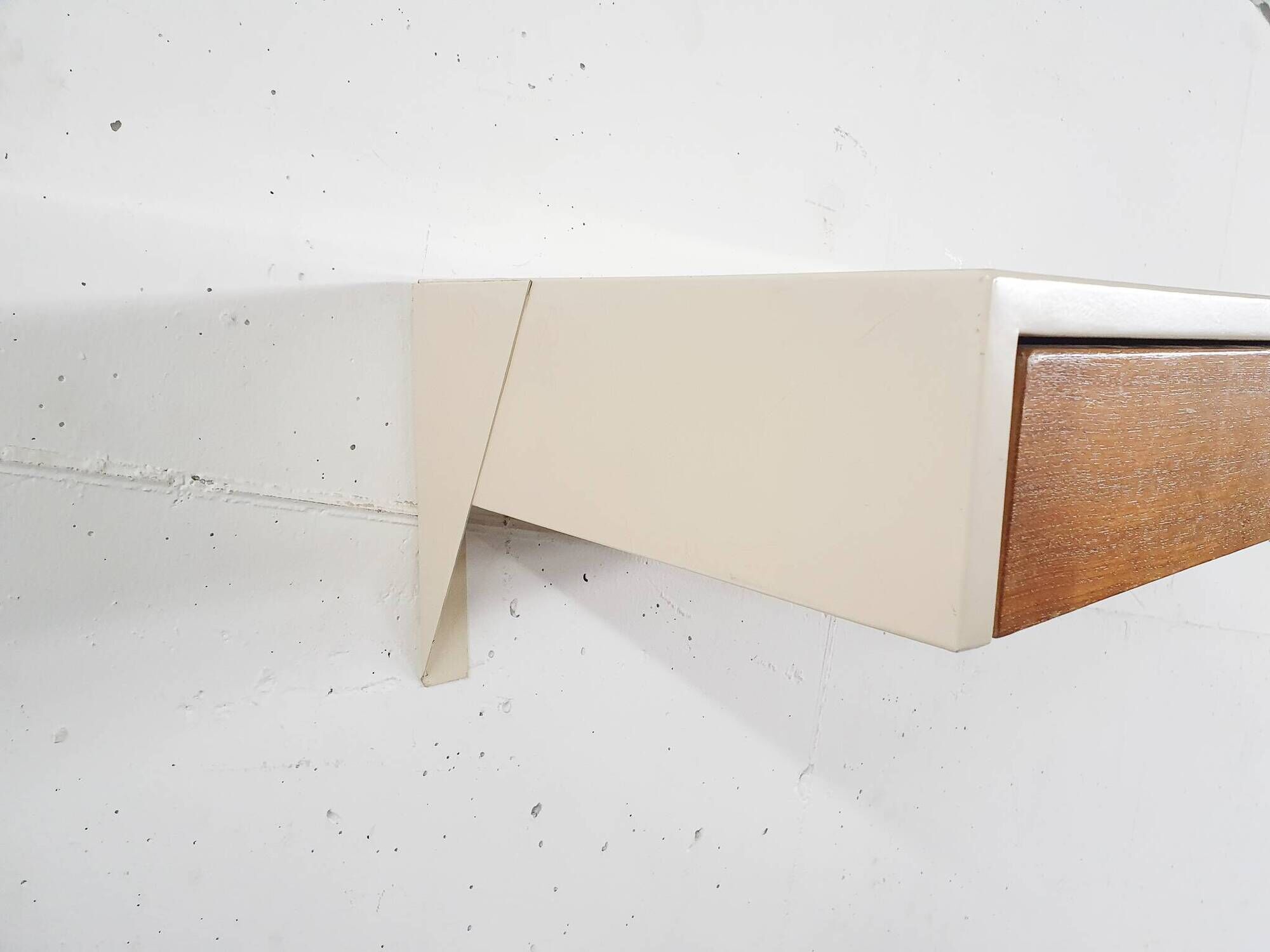 Martin Visser for 't Spectrum DD01 "Bergeyk" Wall Shelf, or Night stand, Th