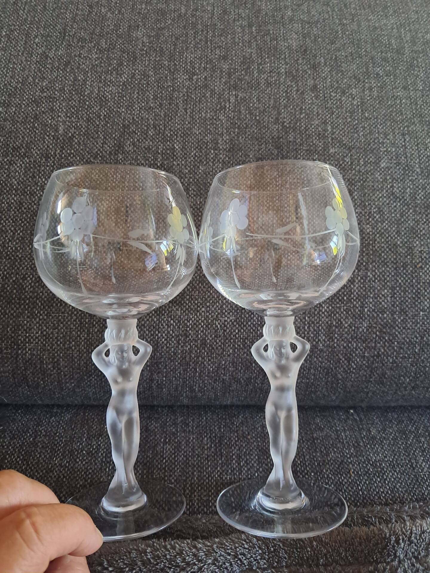 2 crystal wine glasses from Bayel, 20th century