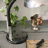 Articulated desk lamp