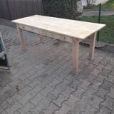 Farm table