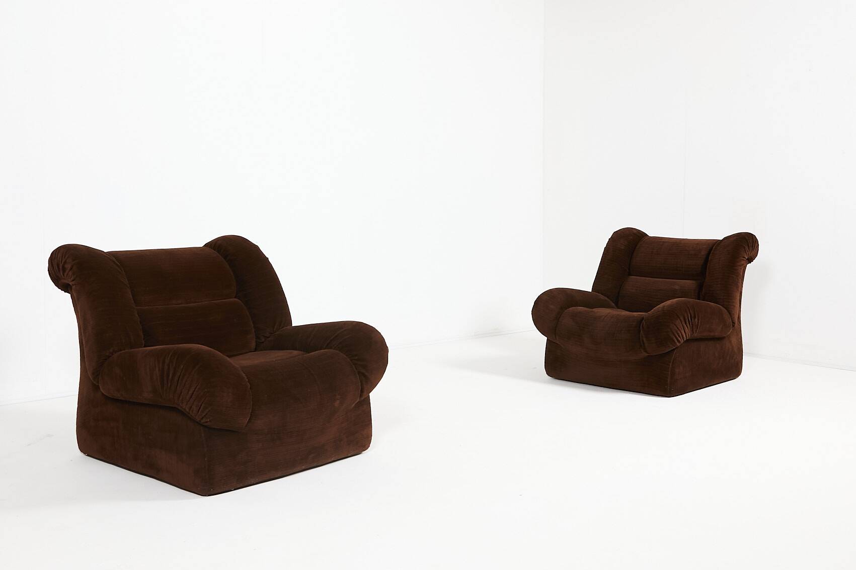 1970’s Italian design lounge chairs ‘Raffaello’ from Mimo Padova