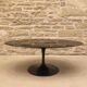 Oval tulip coffee table in Marquina marble, design Eero Saarinen for Knoll