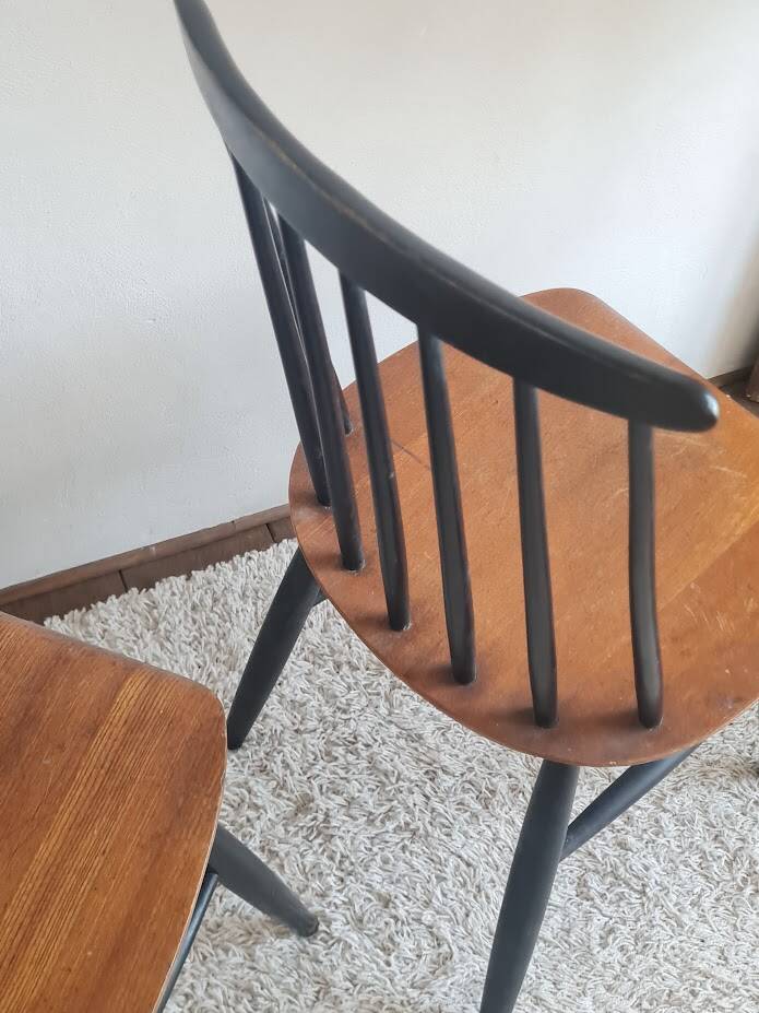 Pair of Scandinavian chairs model Fanett by Tapiovaara