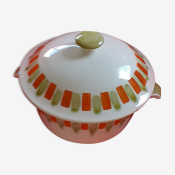 Hollow dish and tureen