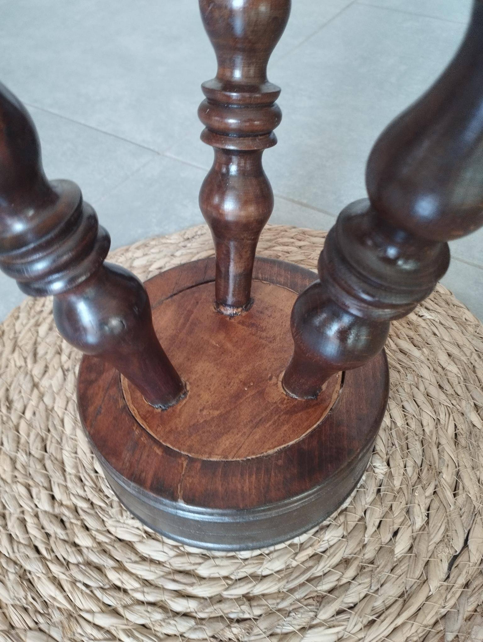 Tabouret tripode vintage, Art Populaire