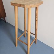 Tabouret haut en bois