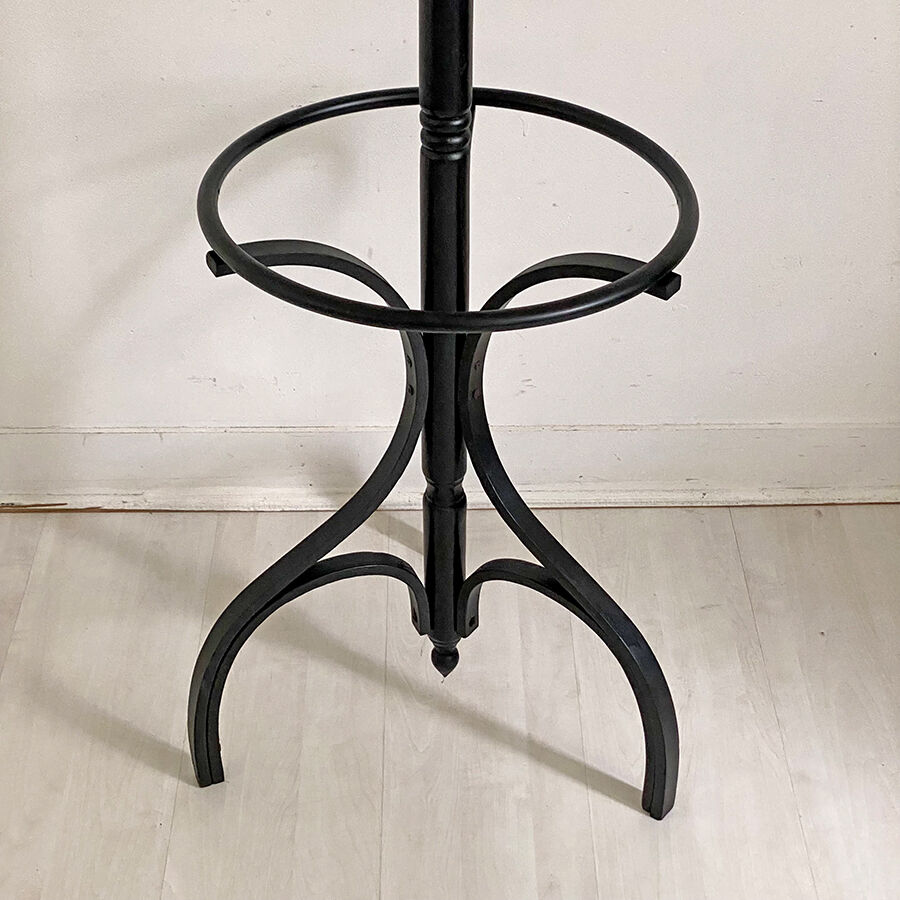 Black Parrot Coat Rack