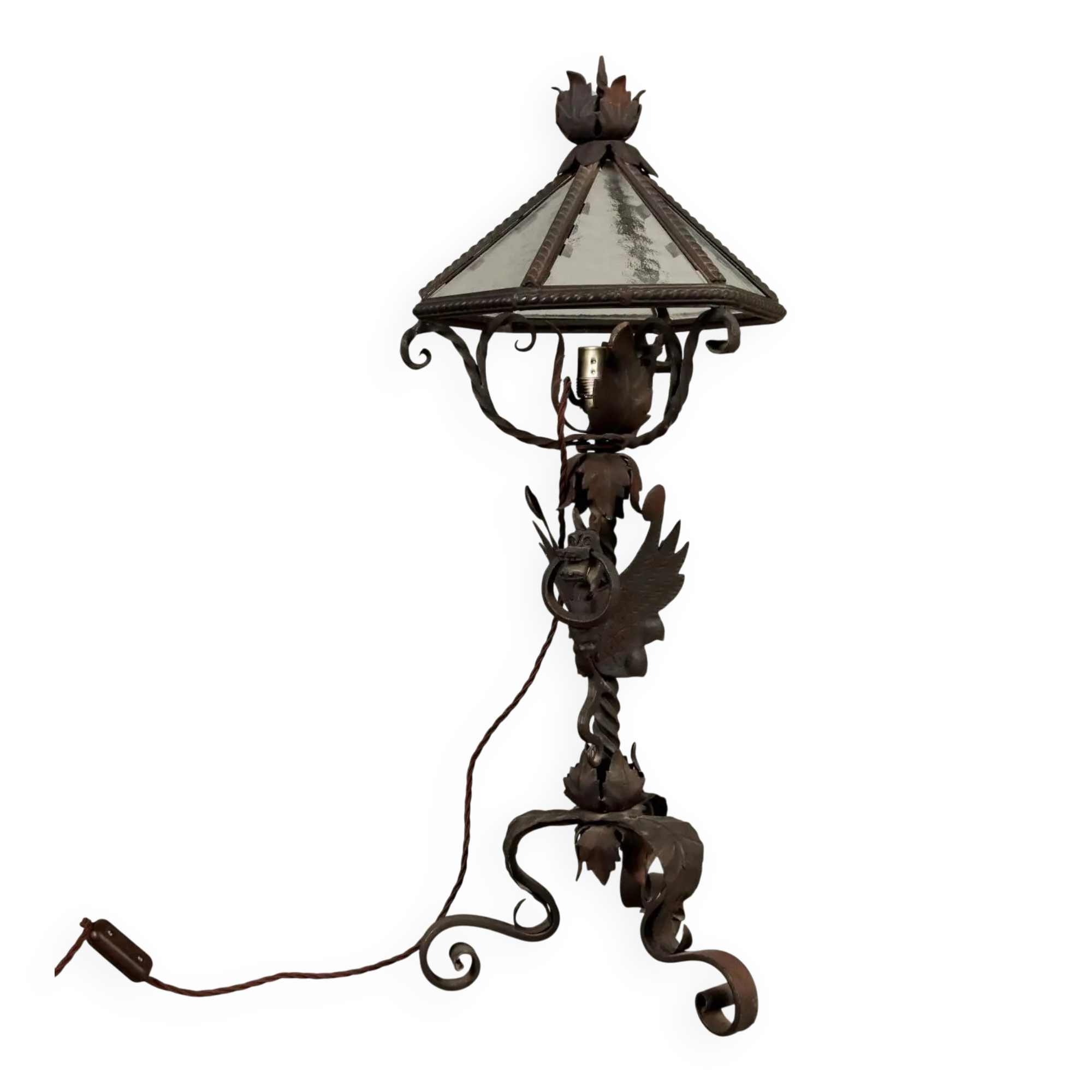 Antique neo-Renaissance table lamp in iron, 20th century