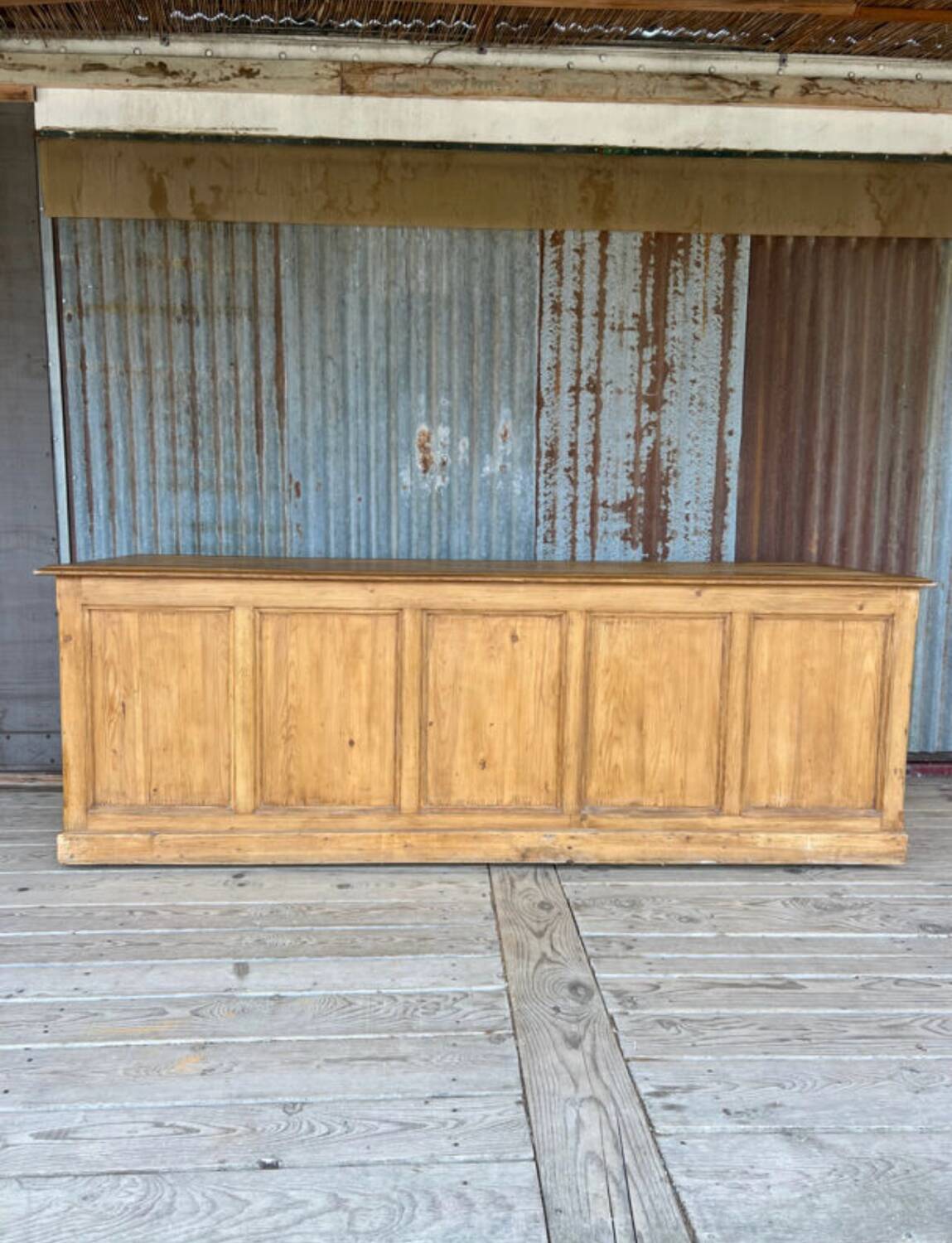 Former draper's counter