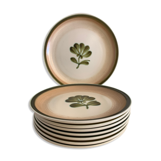 8 flat plates in Gien earthenware, 1970