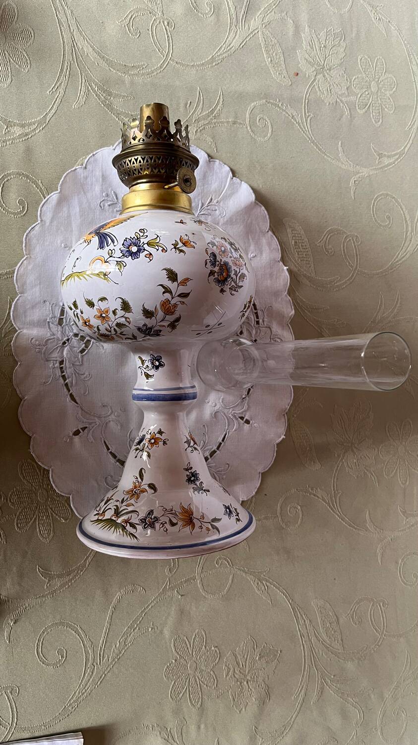 Moustiers earthenware decor kerosene lamp