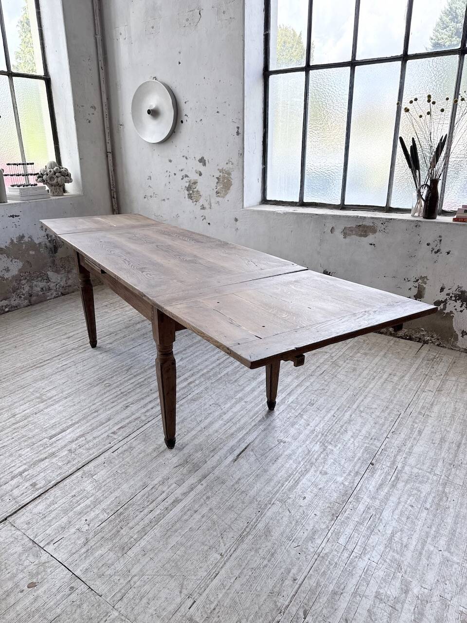 Solid oak farmhouse table with integrated extensions 1950