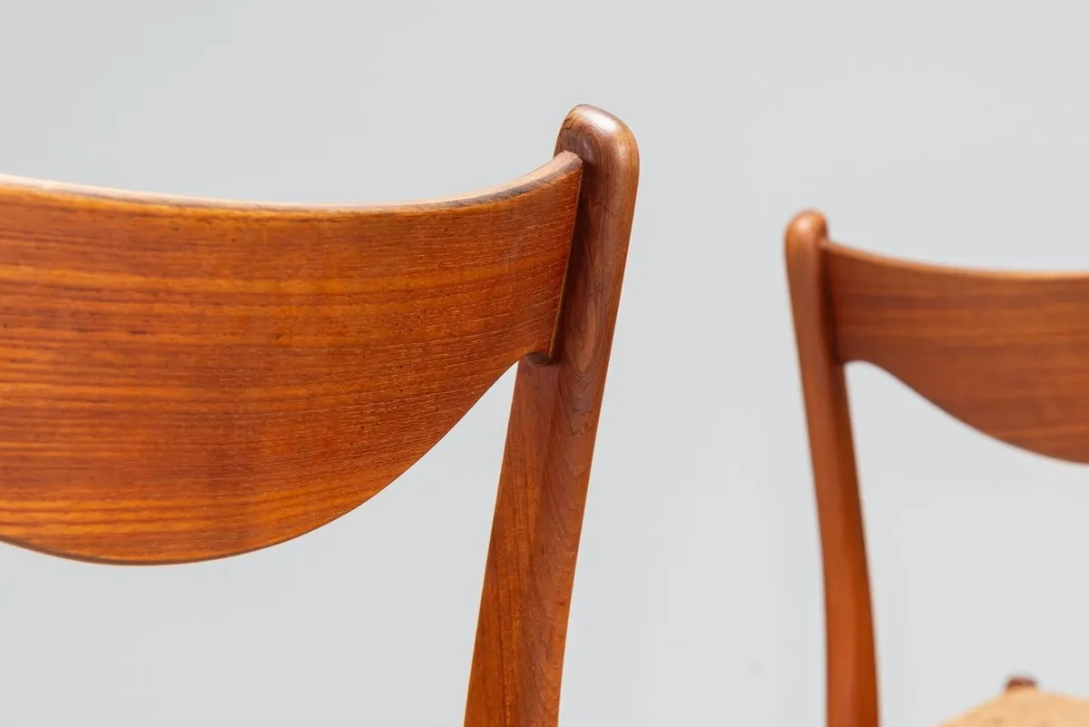 Arne Wahl Iversen set of six teak dining chairs Glyngore Denmark 1960