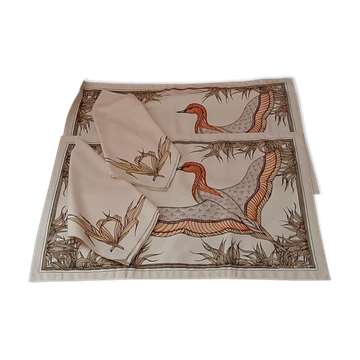 Table centre and Hermes napkin