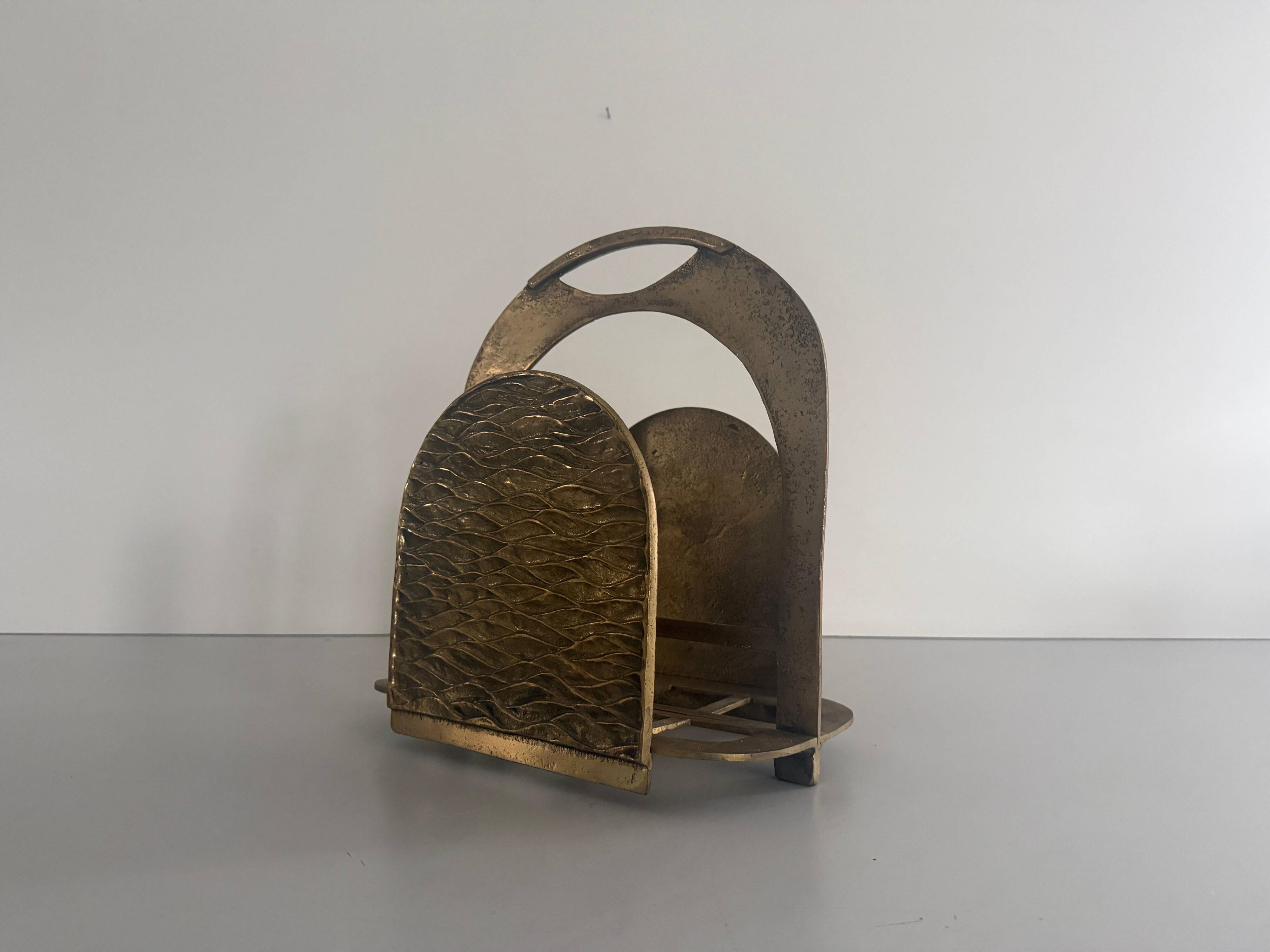 Heavy bronze magazine rack, mid-century modern, 1960, Italy
