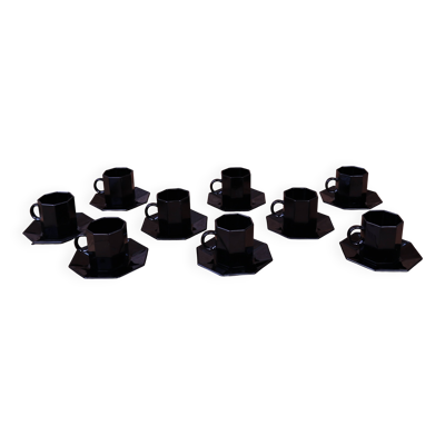 9 tasses à café et sous tasses noir Arcoroc modèle Octime