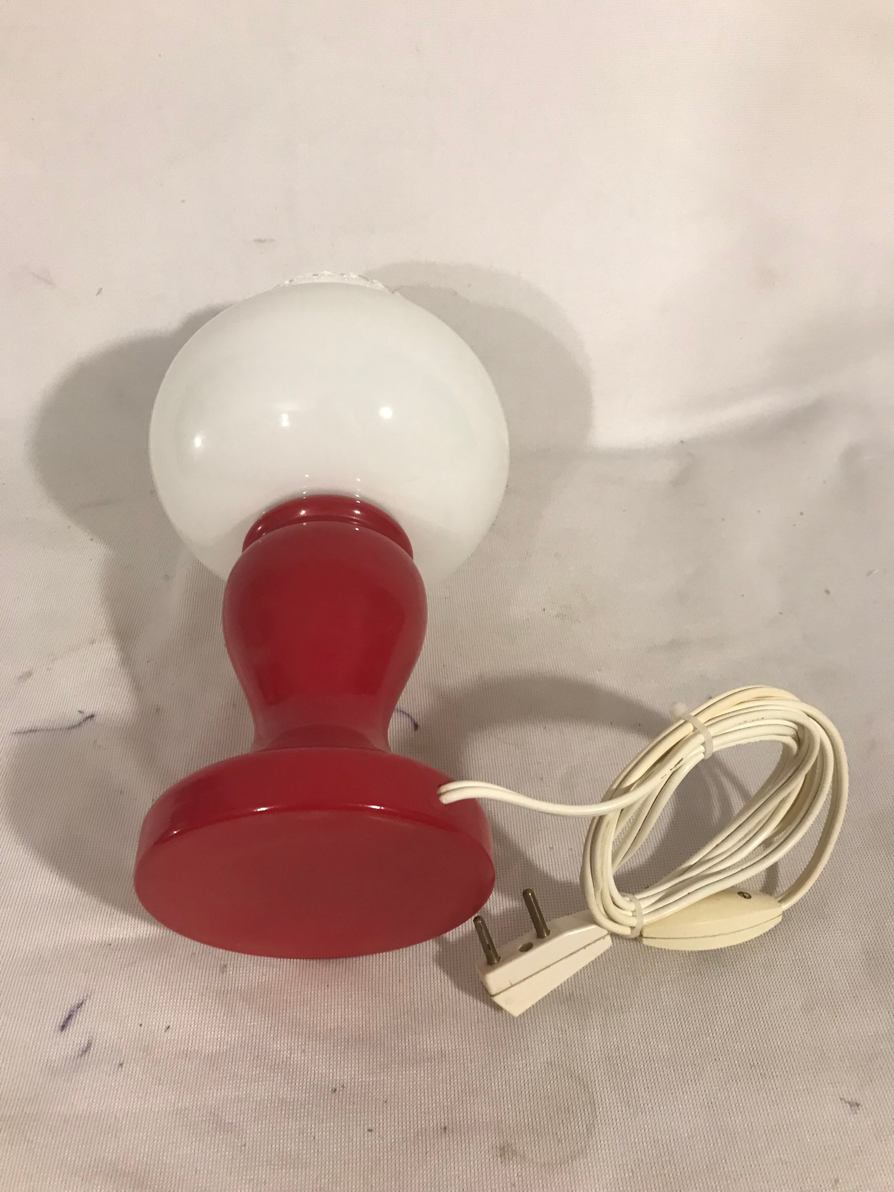 Foot red glass Table lamp + reflector ball Opaline white Vintage