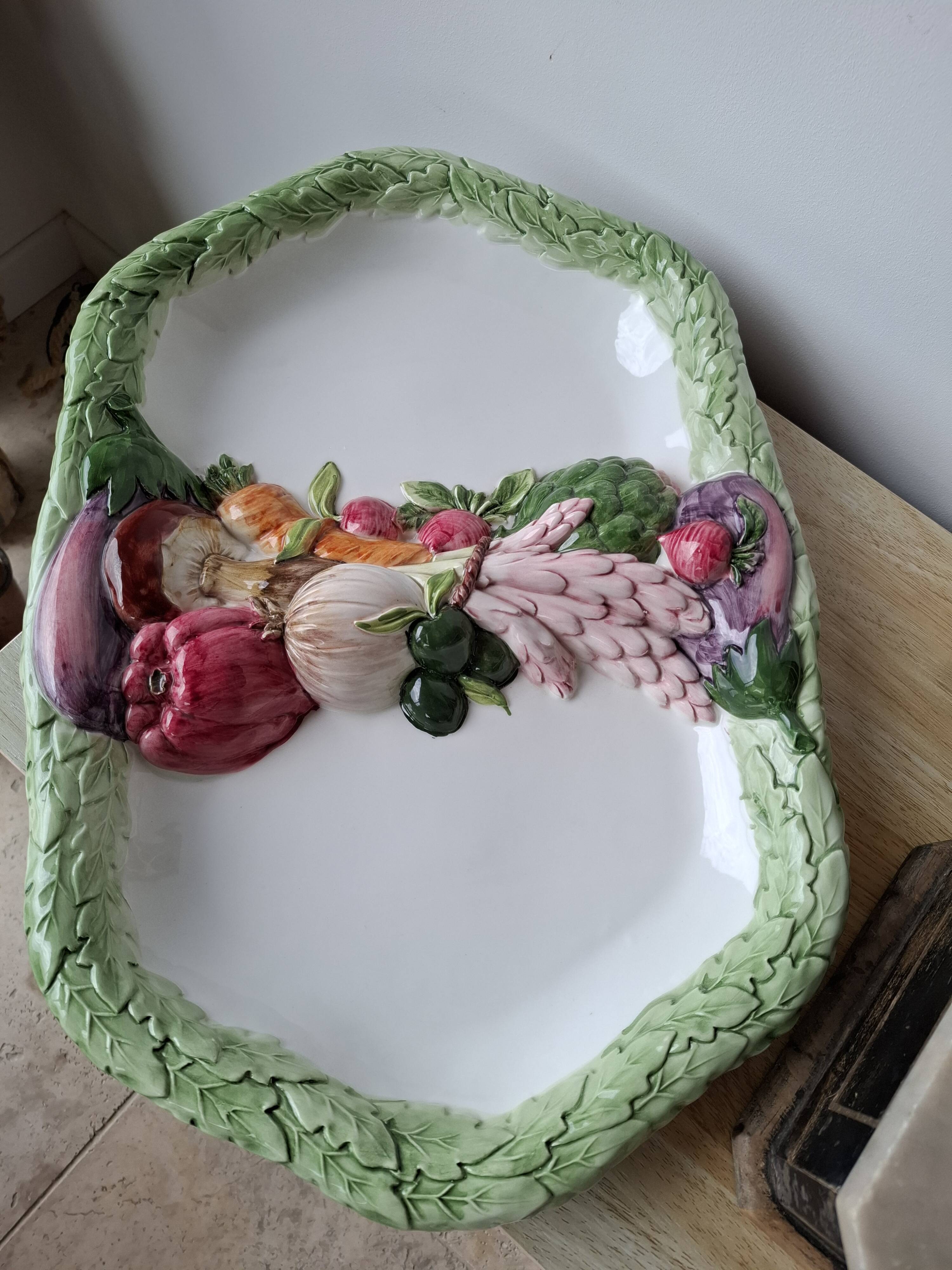 Large earthenware dish