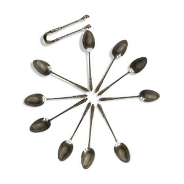 12 teaspoons silver metal