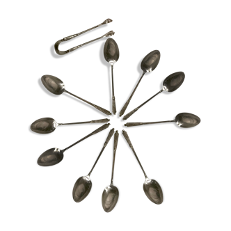 12 teaspoons silver metal