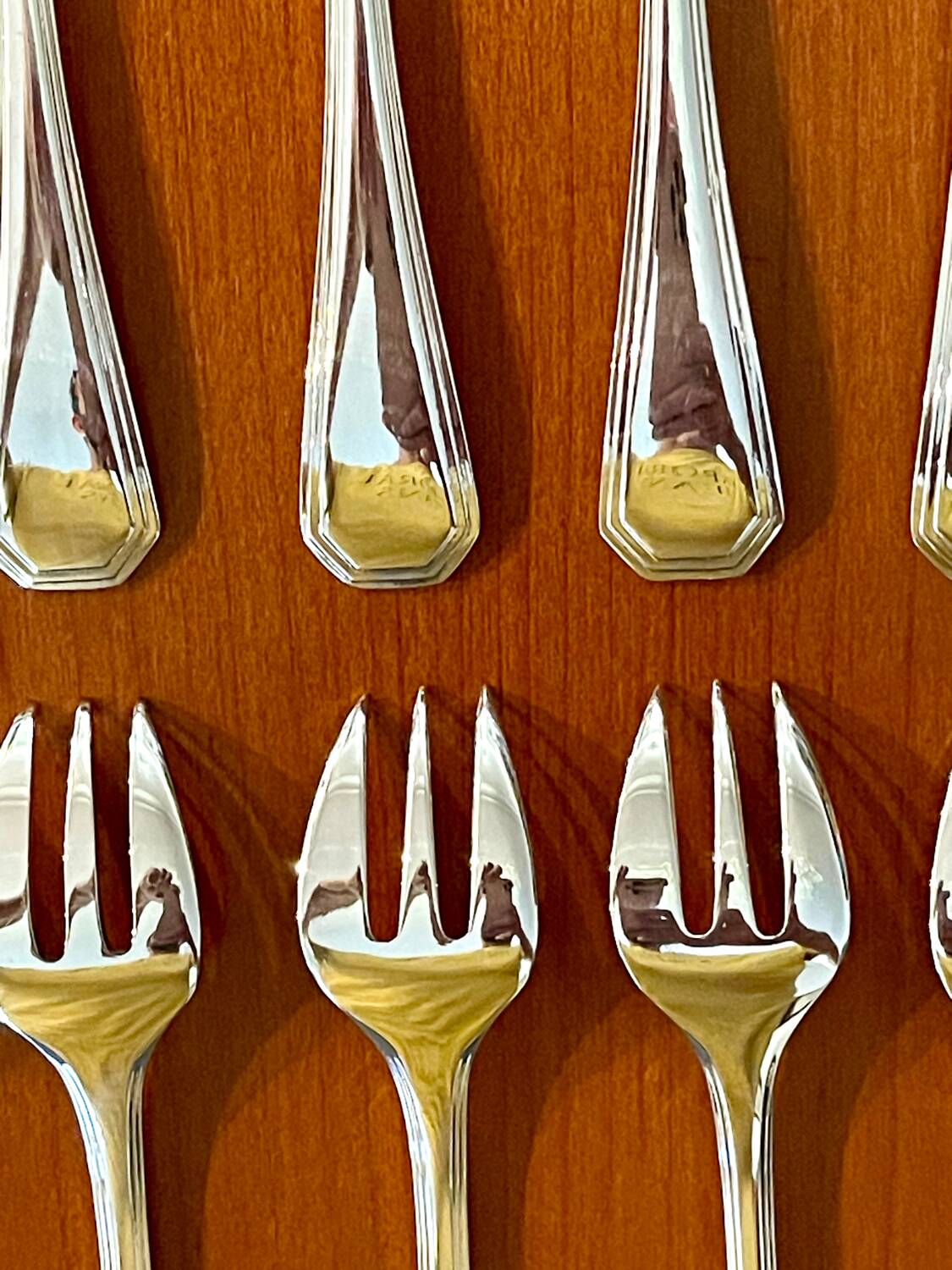 Christofle America, 12 oyster and shellfish forks, new condition