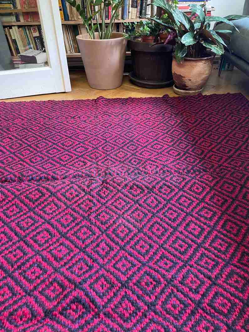 Romanian carpet made by hand in wool