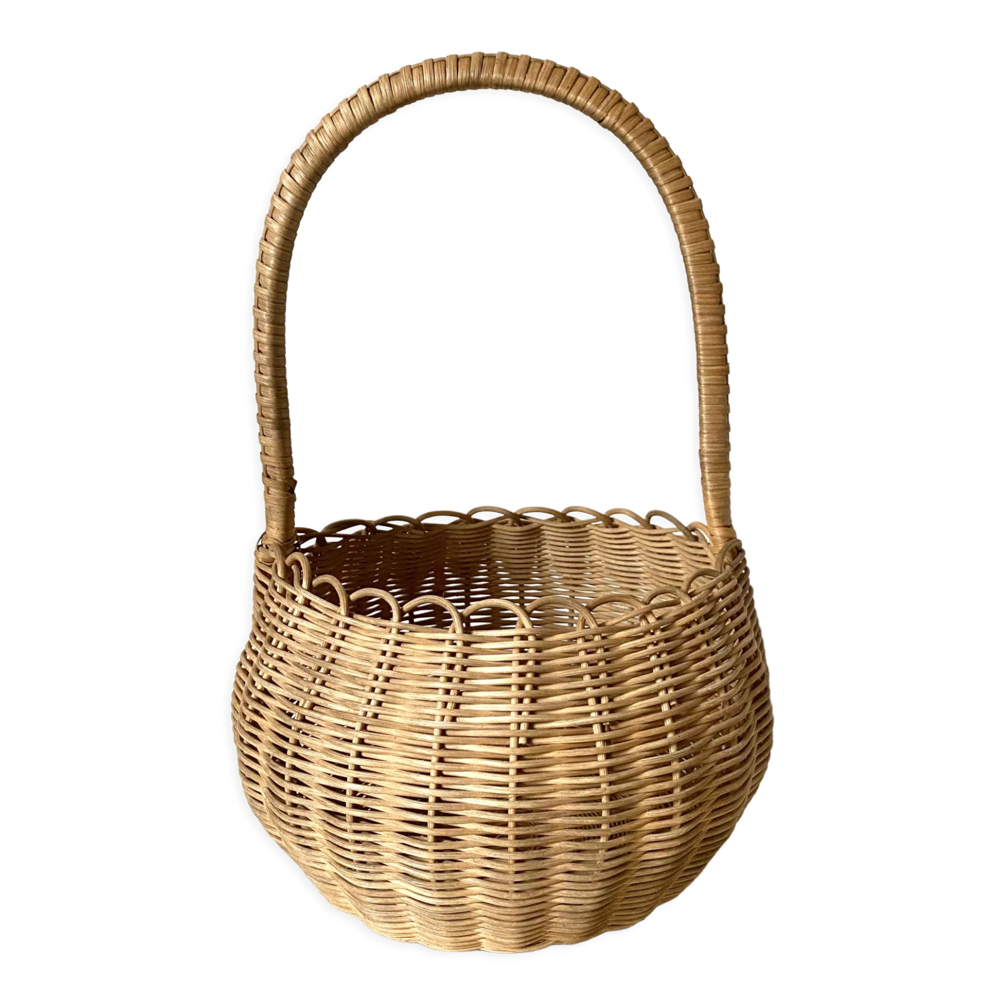 Panier vintage en rotin tressé