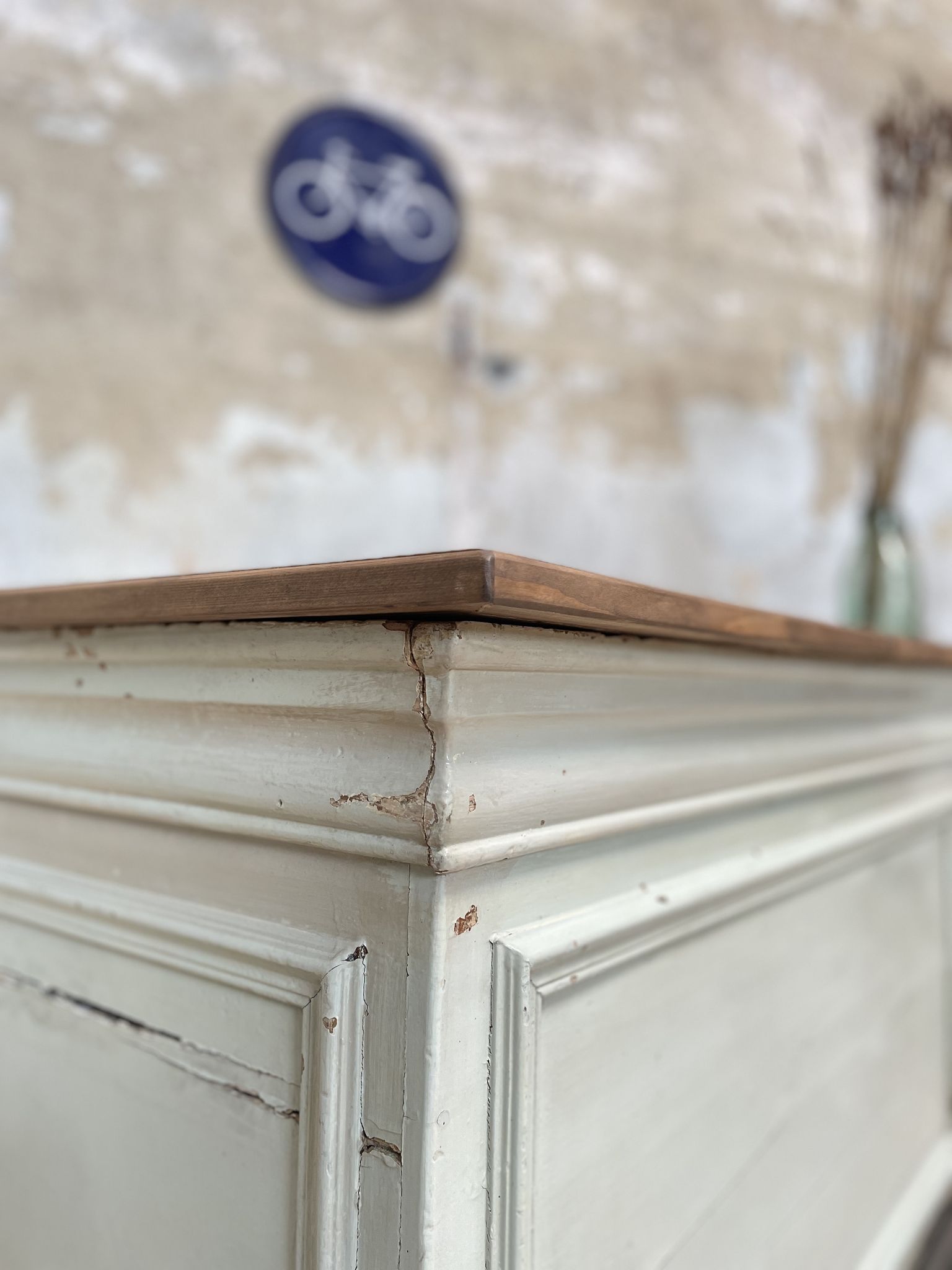 Bank counter furniture in patinated wood, circa 1900