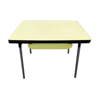 In 60 formica kitchen table