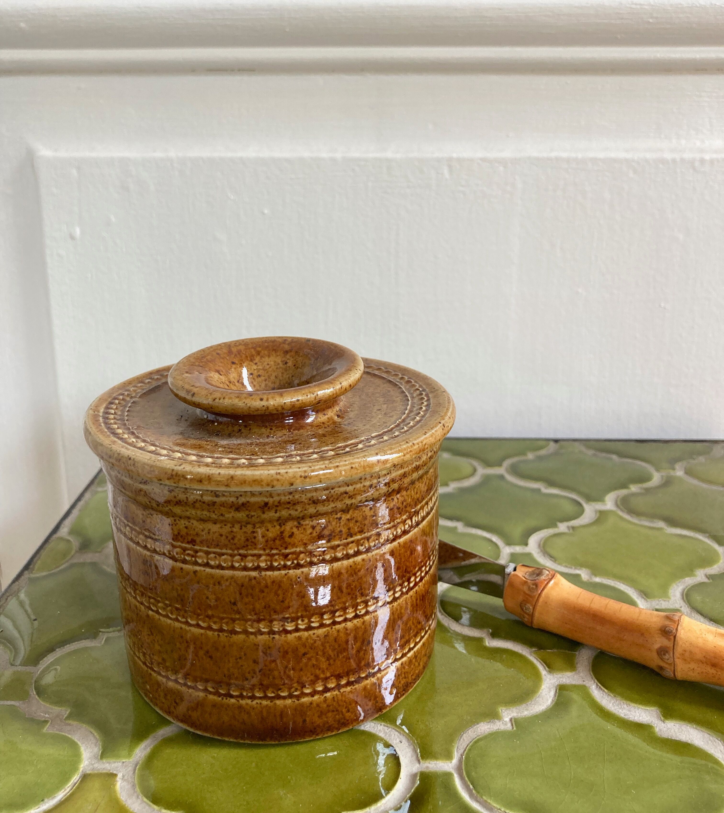 Berry sandstone water butter maker