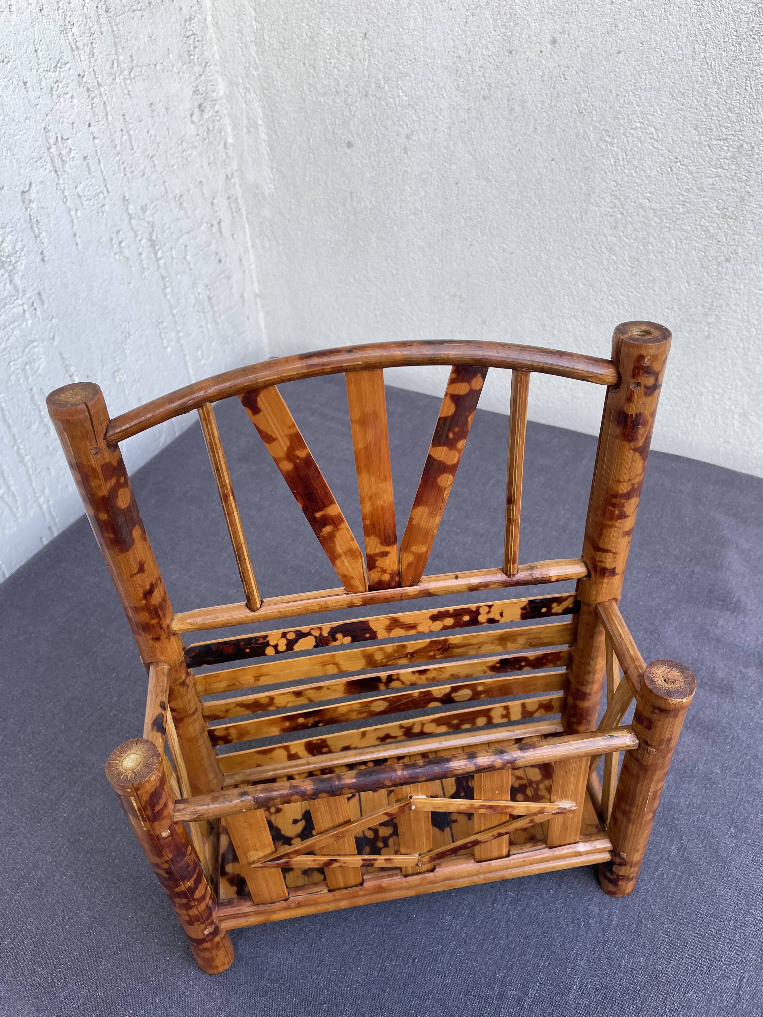 Vintage bamboo tiger wall shelf from the 70s.