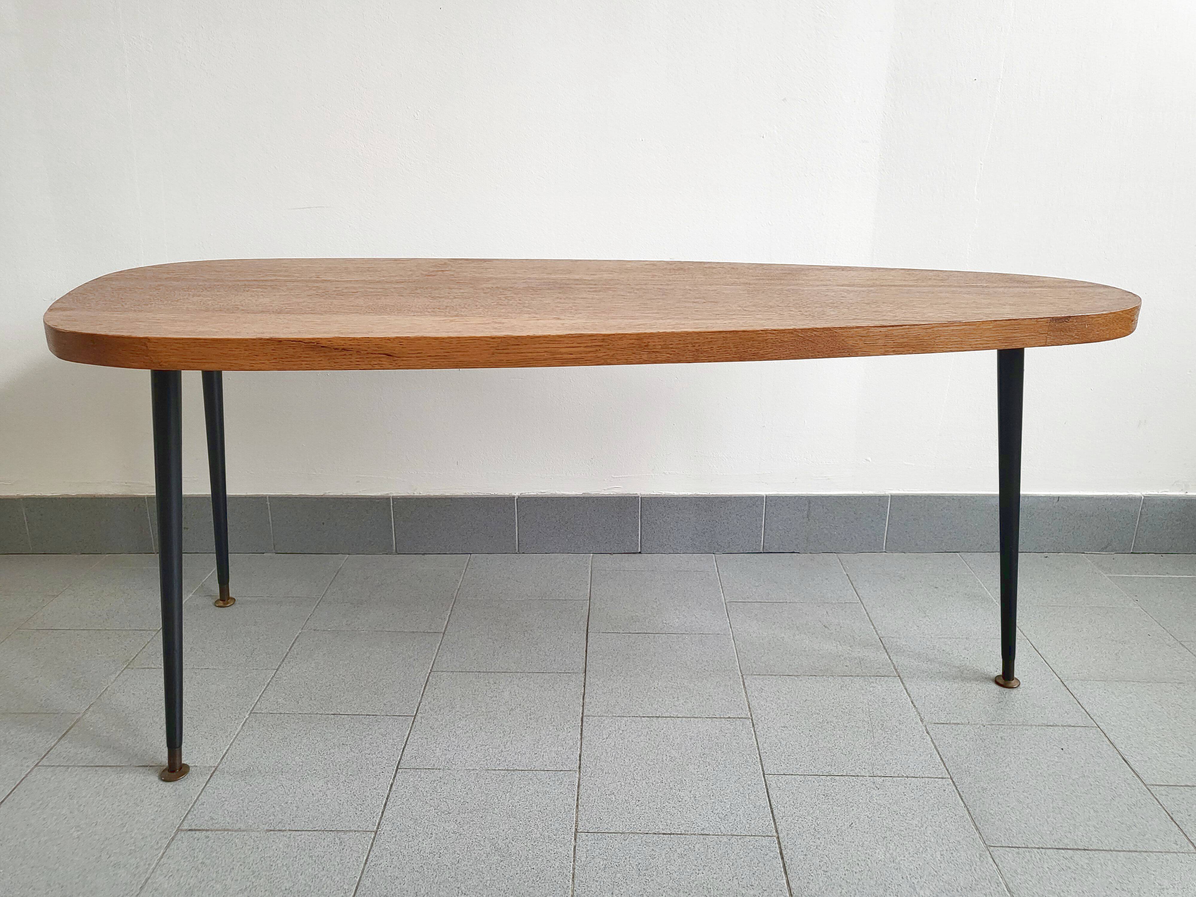 Vintage tripod coffee table 1950