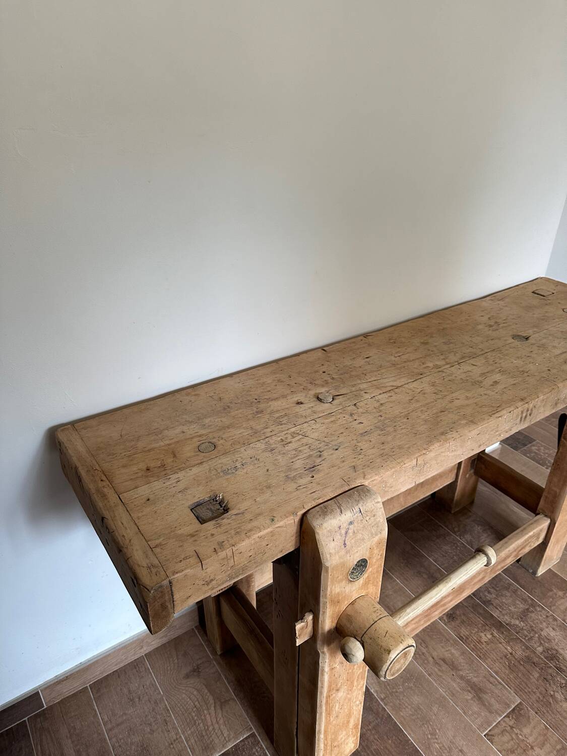 Saint-Antoine stamped carpenter's workbench