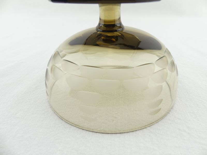 11 Art Deco smoked glass champagne glasses