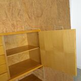 String modulair wandsysteem met kast en planken