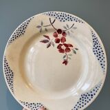 Set of 7 flat plates Digoin Sarreguemines, Barfleur model