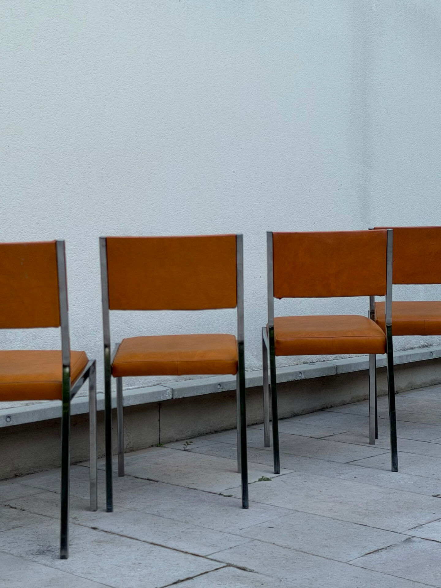 Lot 4 chaises vintage