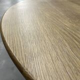 White extendable round dining table, 6/8 place settings