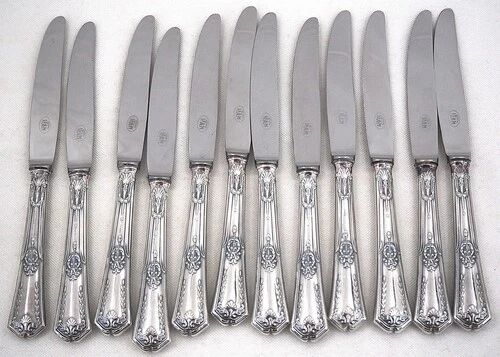 Sfam Sans Gêne, Empire, 24 knives: 12 table knives + 12 dessert, cheese knives.