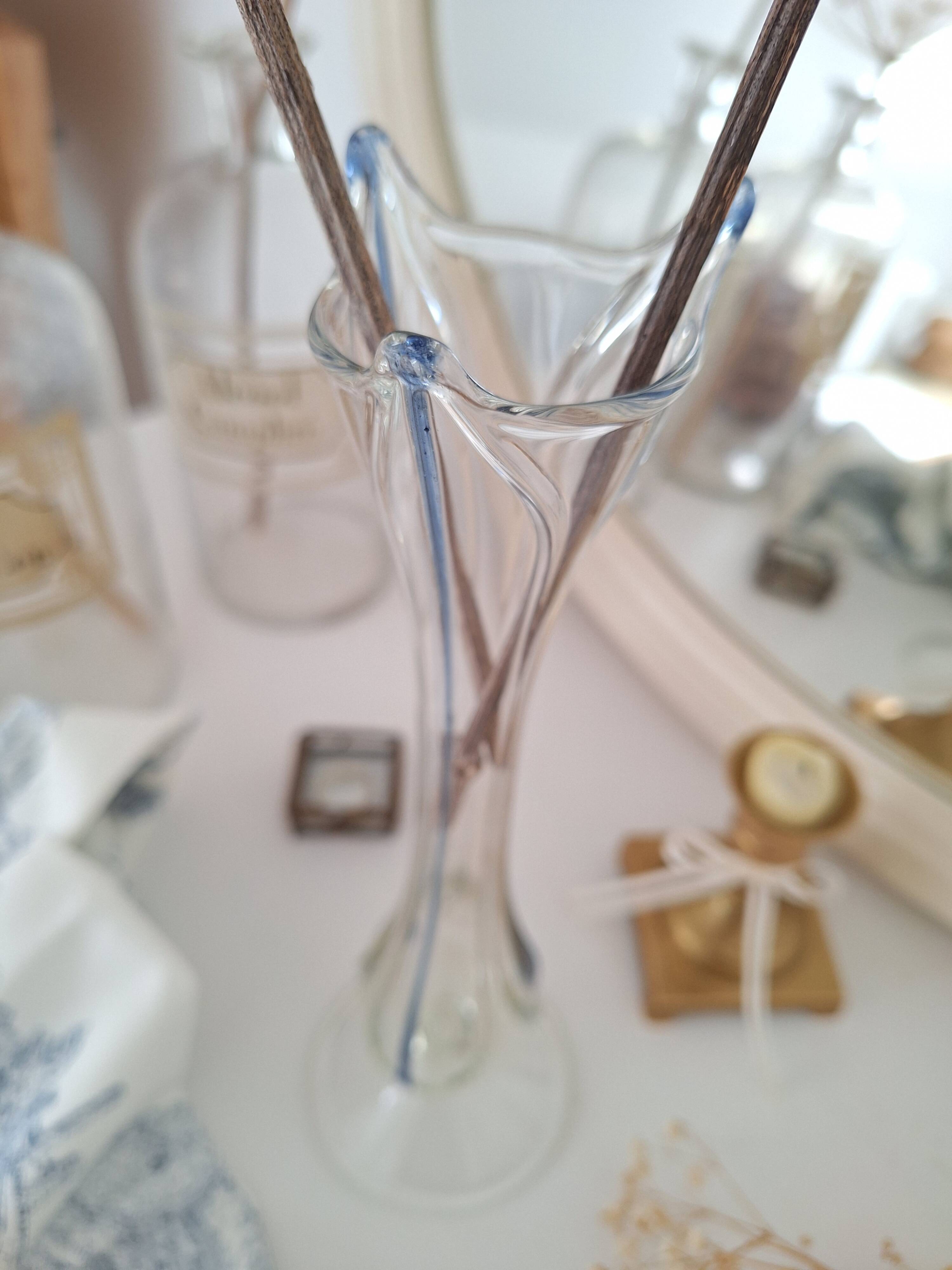 80s blue glass soliflore