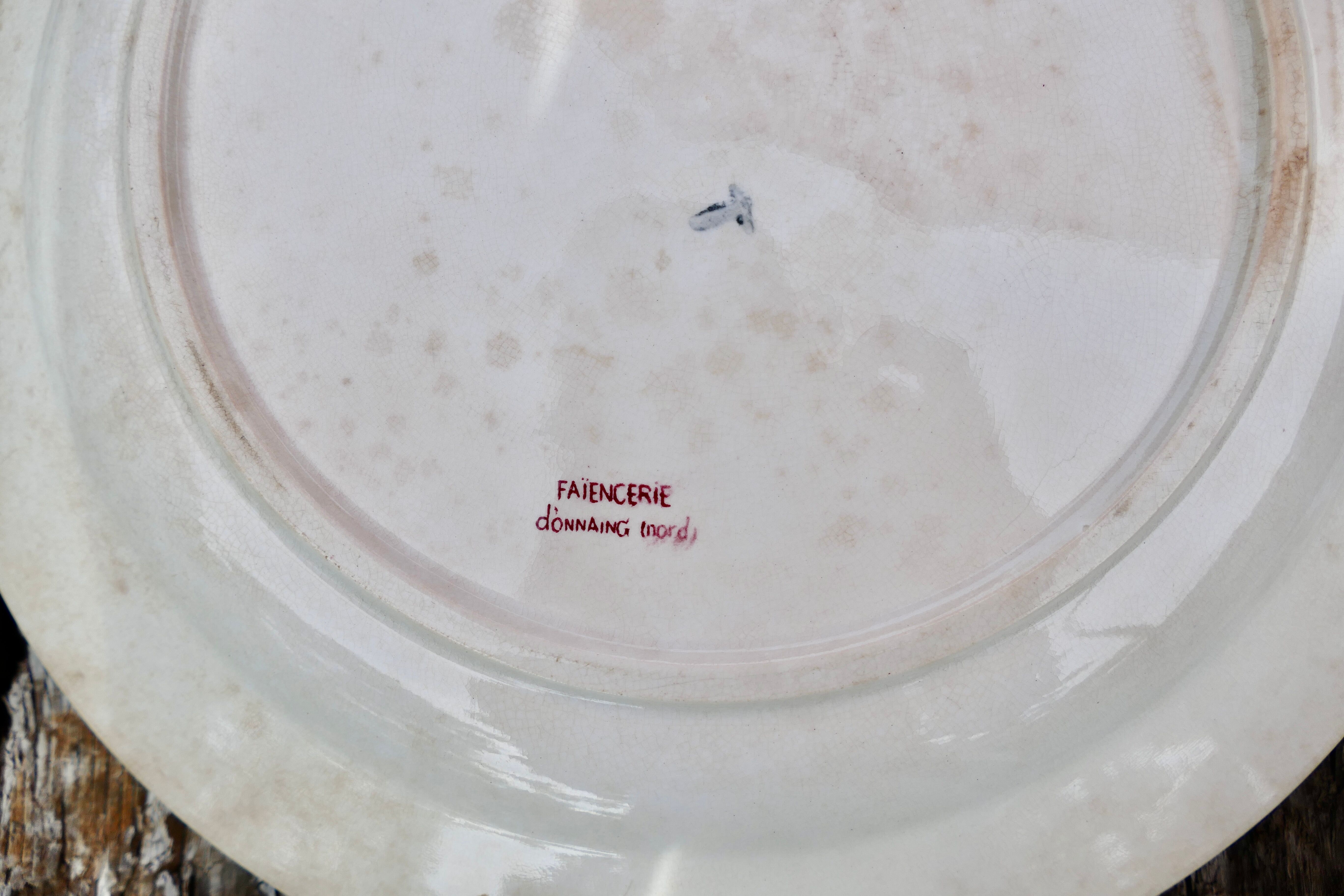 Plat en terre de fer