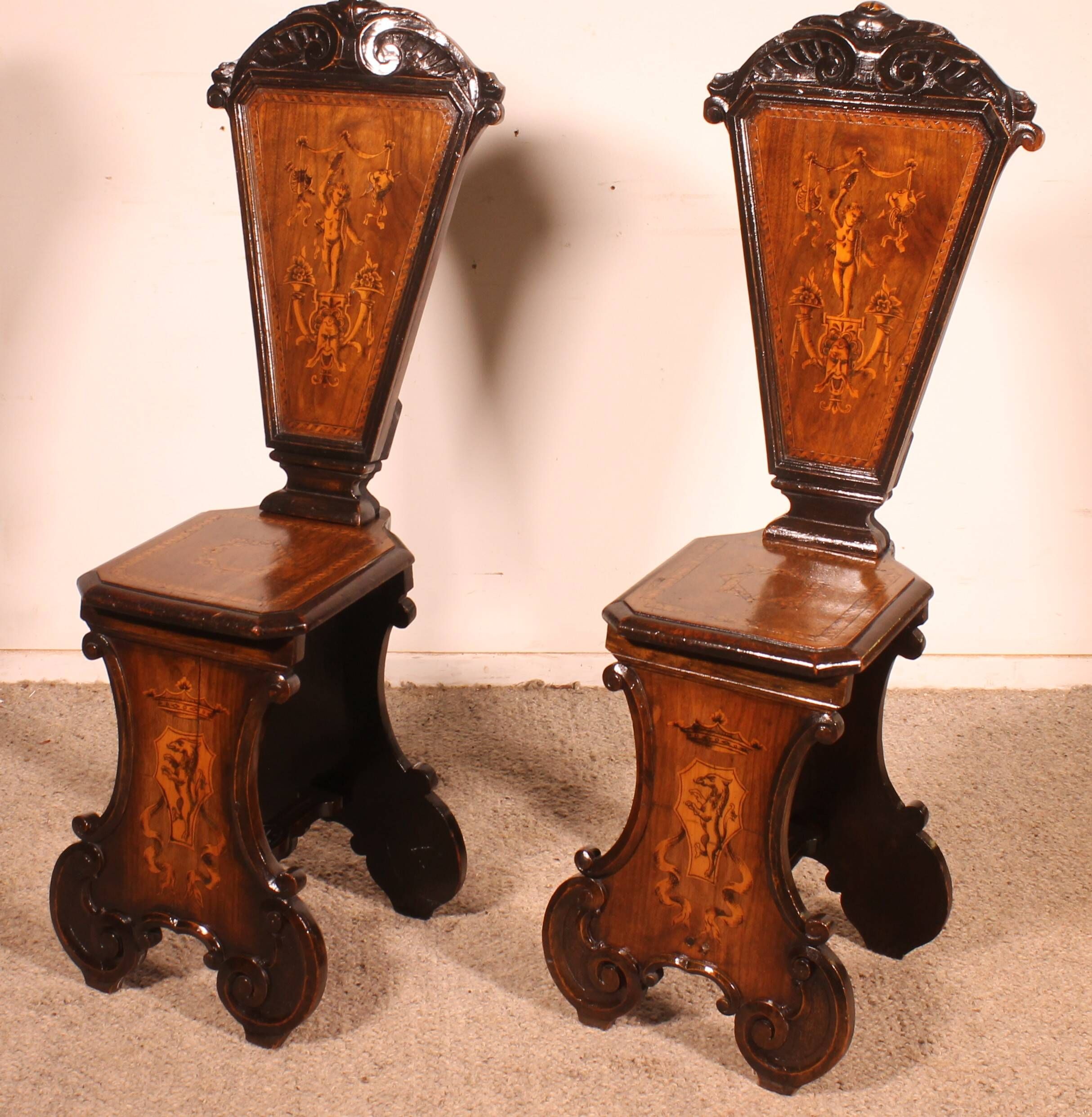 pair of stools in walnut and marquetry - 19th century