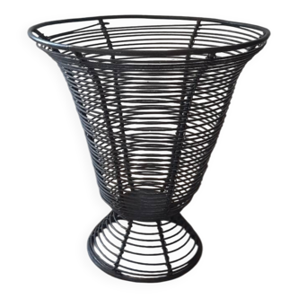 Vase en fil de fer