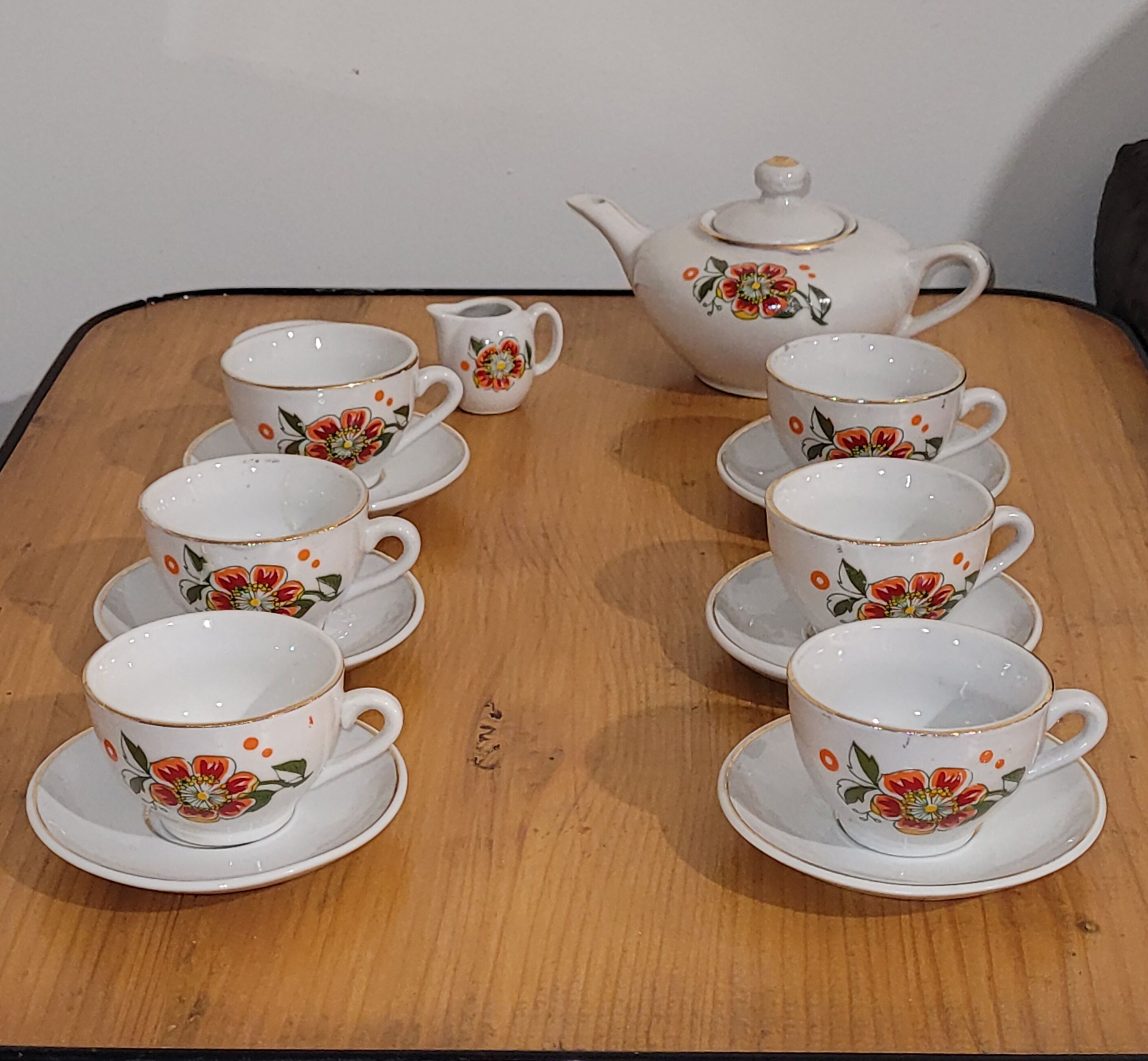 Dinette coffee/tea service